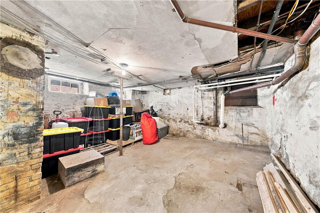 185 Hilton Street Property Photo 21
