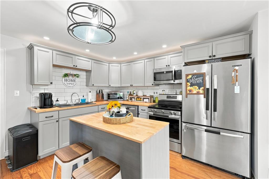185 Hilton Street Property Photo 43