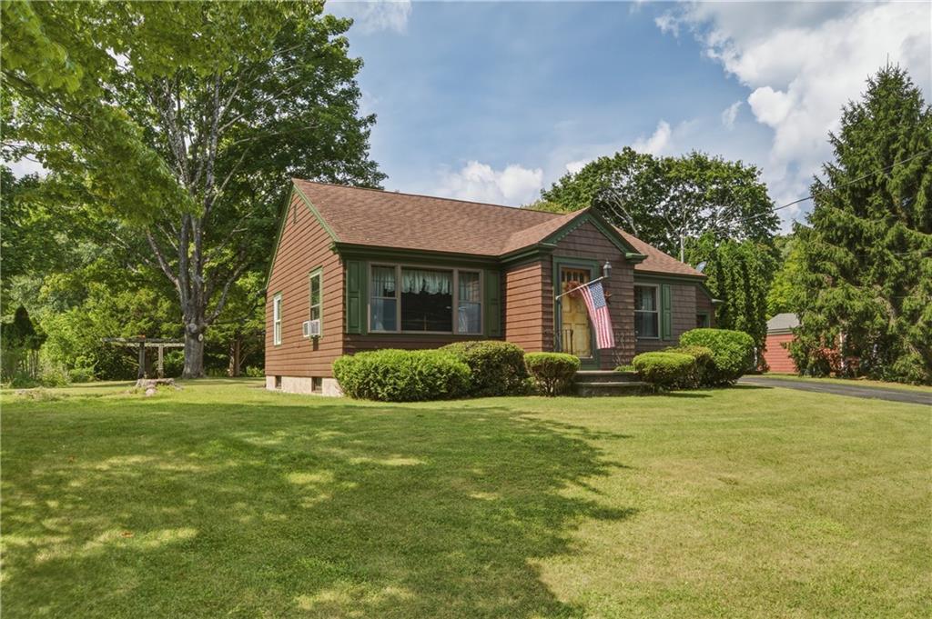 880 Victory Highway Property Photo 2