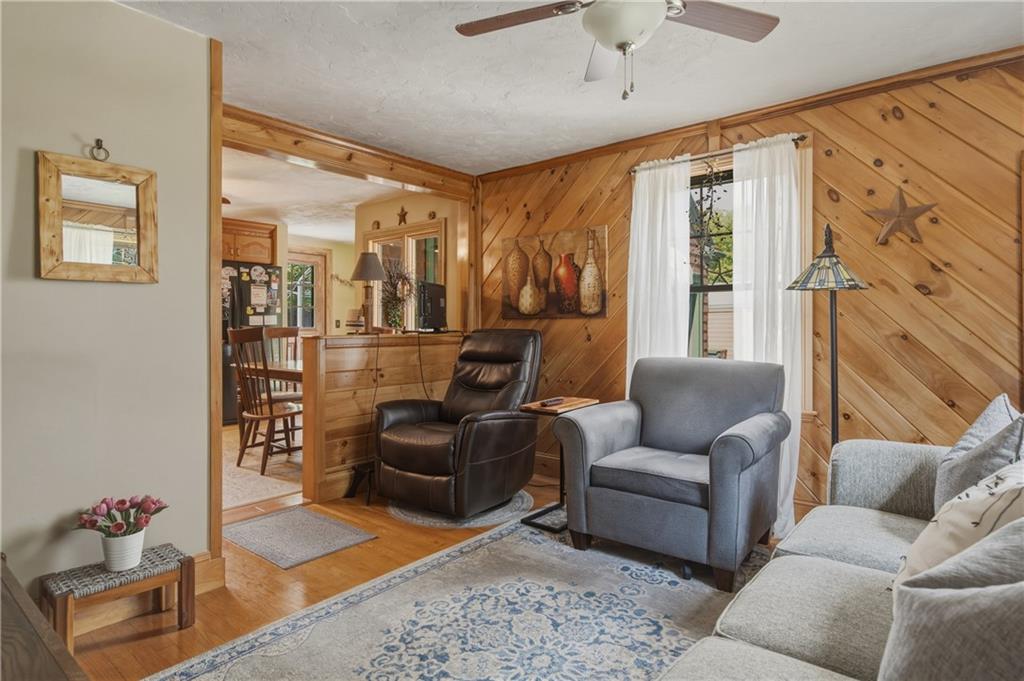 880 Victory Highway Property Photo 14
