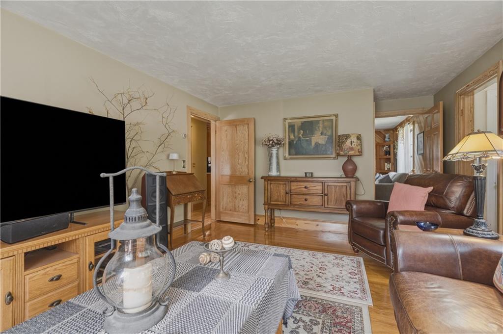 880 Victory Highway Property Photo 18