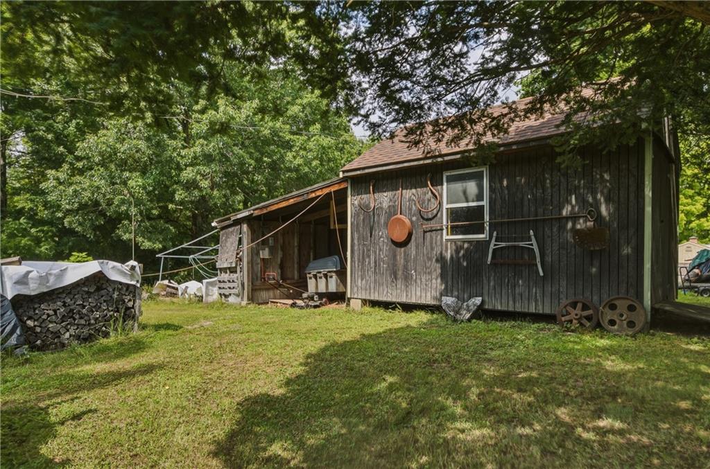880 Victory Highway Property Photo 31