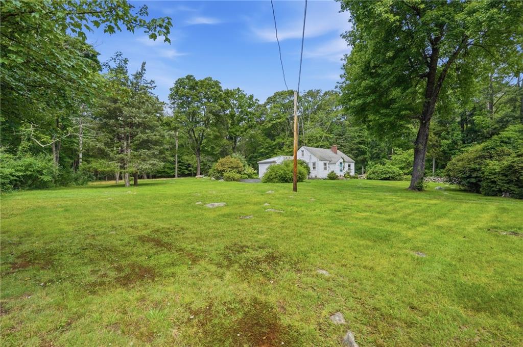 1639 South County Trail Property Photo 9