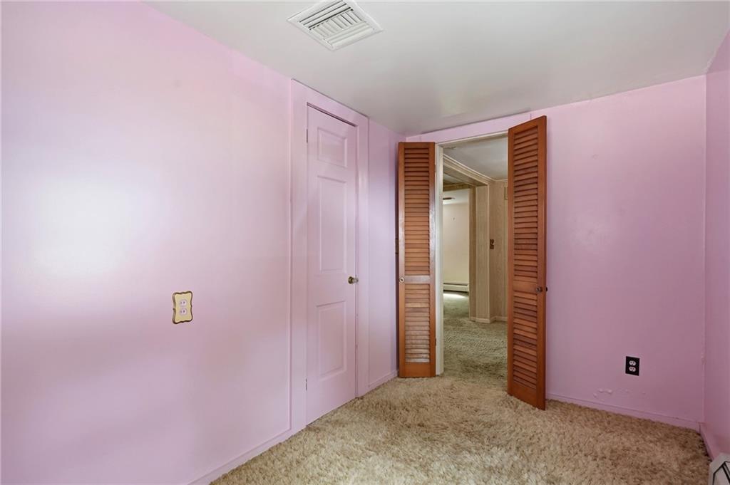 1639 South County Trail Property Photo 32