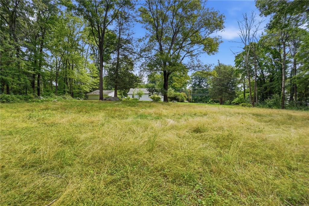 1639 South County Trail Property Photo 43