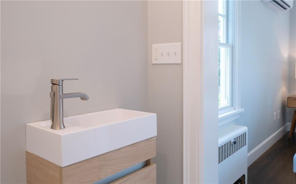 118 Ruggles Avenue Unit 101 Property Photo 40