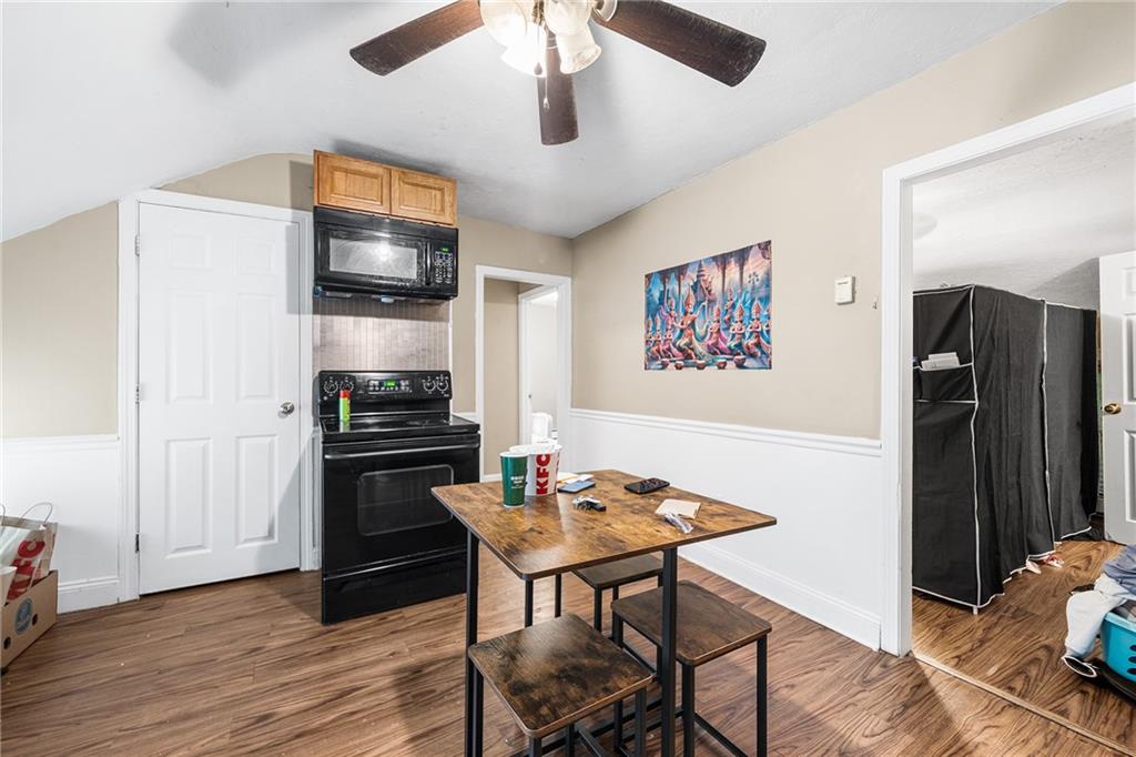 8 Thomas Avenue Property Photo 10