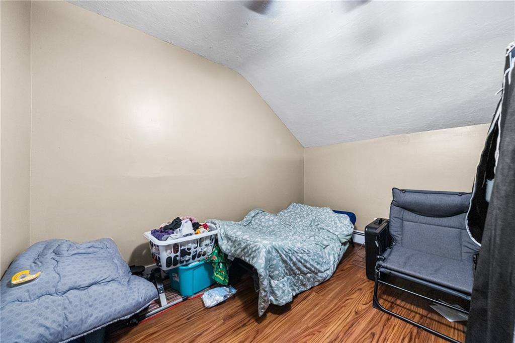 8 Thomas Avenue Property Photo 13