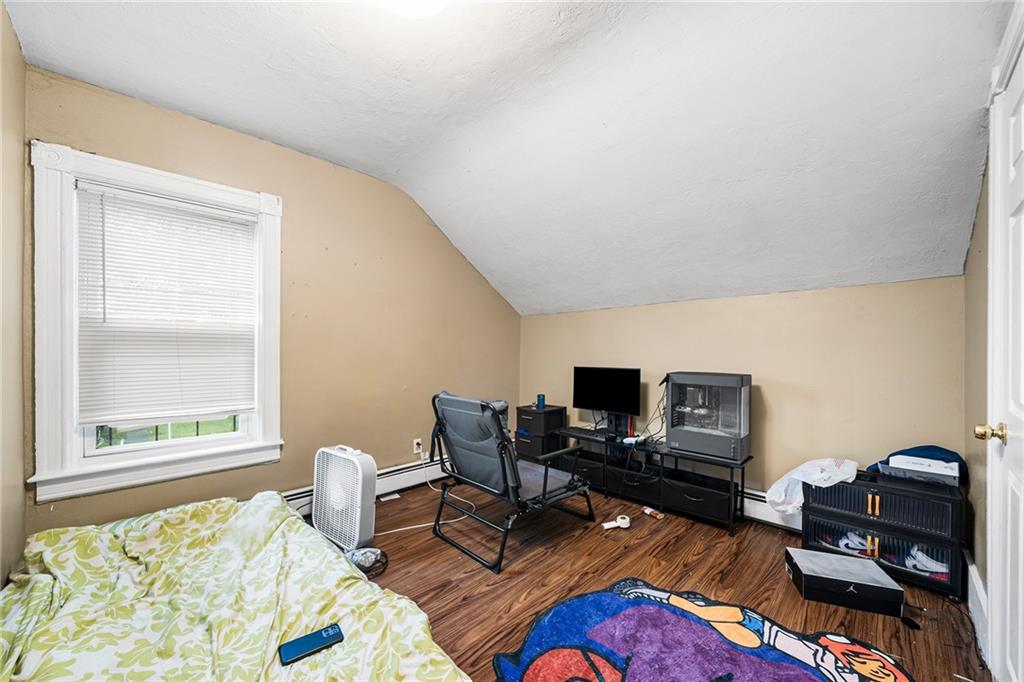 8 Thomas Avenue Property Photo 15