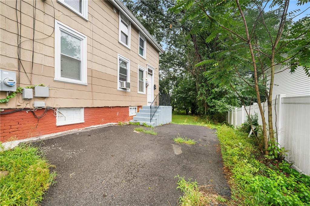8 Thomas Avenue Property Photo 17