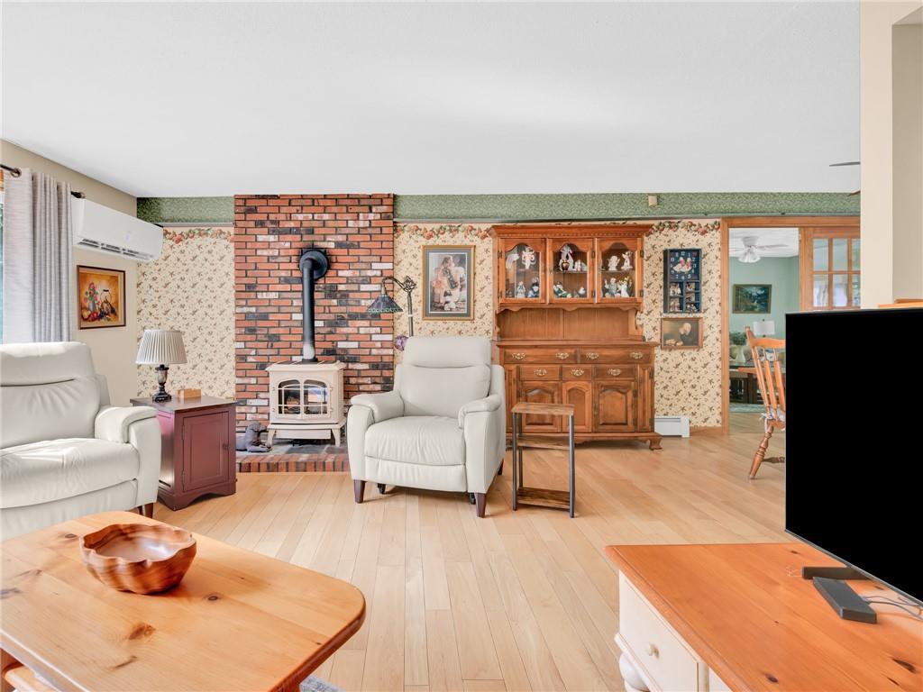 285 Joslin Road Property Photo 6