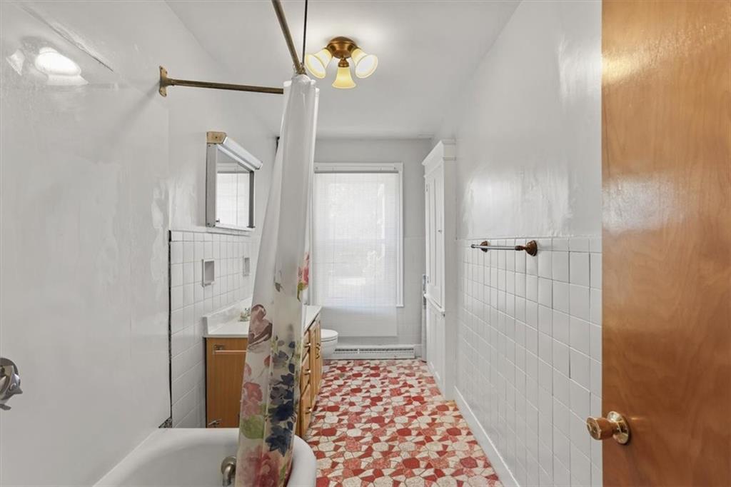 6 Shore Road Property Photo 10