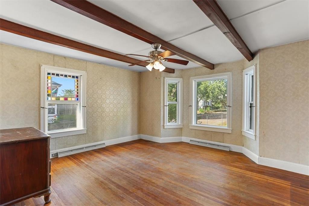 6 Shore Road Property Photo 16