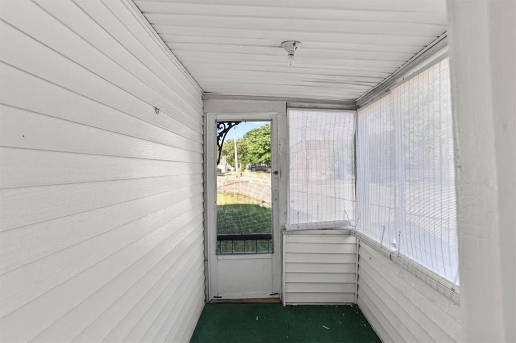 6 Shore Road Property Photo 17