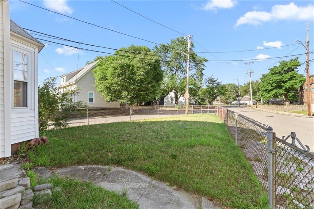 6 Shore Road Property Photo 18