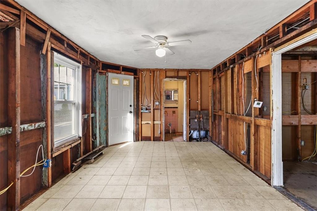 6 Shore Road Property Photo 39