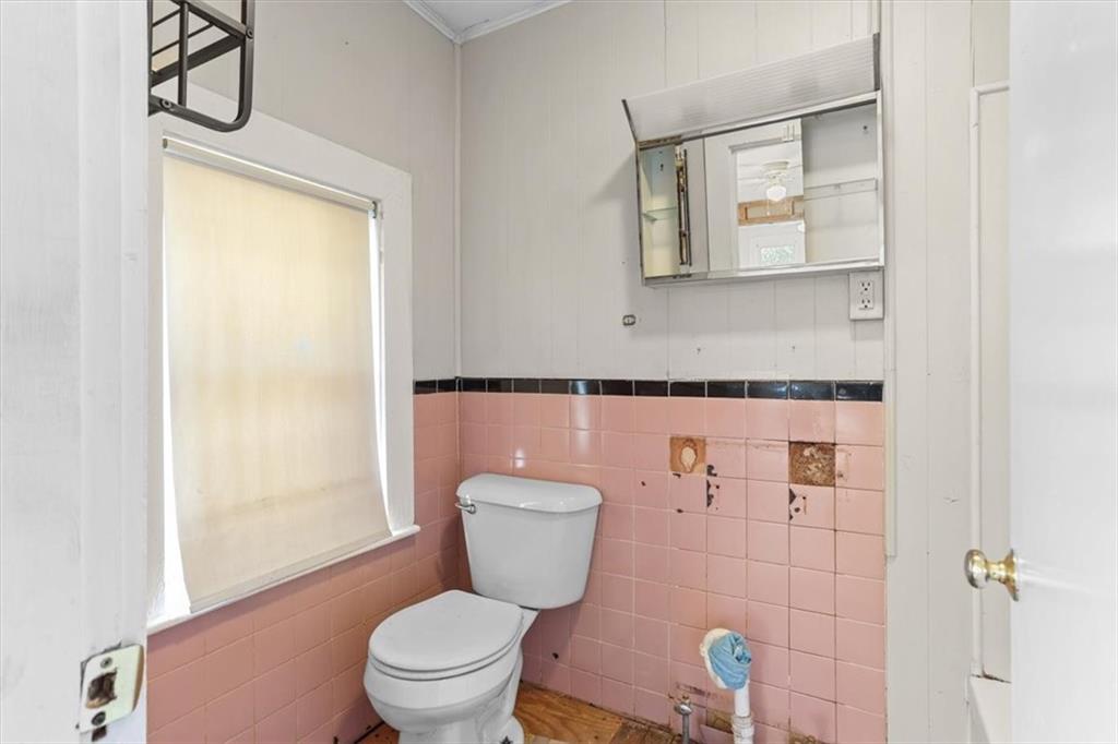 6 Shore Road Property Photo 40