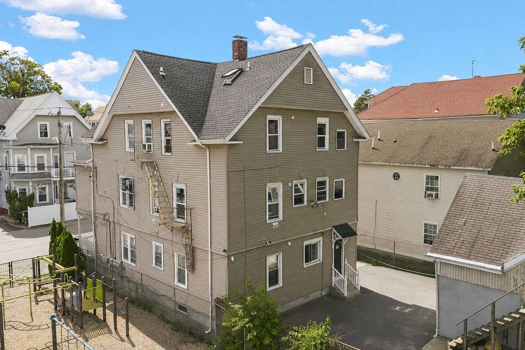 61 Glenham Street Property Photo 4