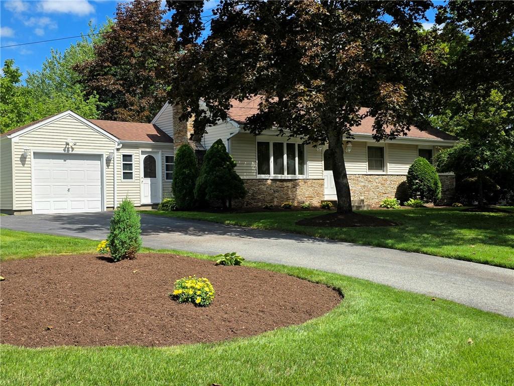 8 Continental Road Property Photo 1