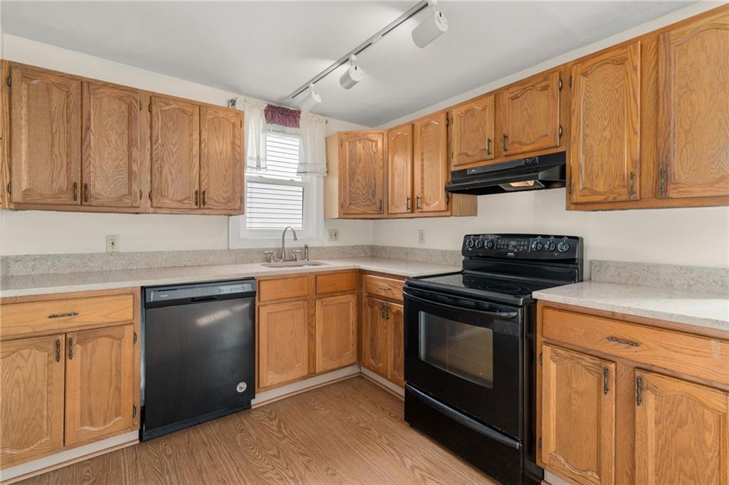 180 Beechwood Avenue Unit 3 Property Photo 4