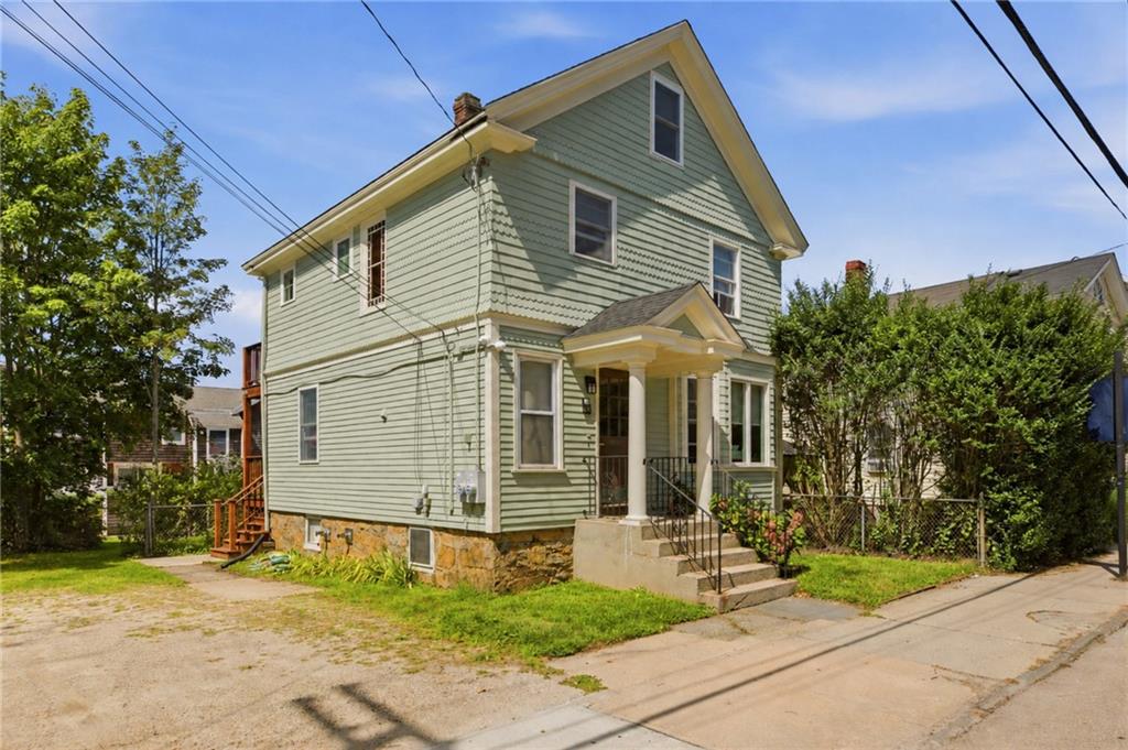 629 Thames Street Unit 2 Property Photo 1