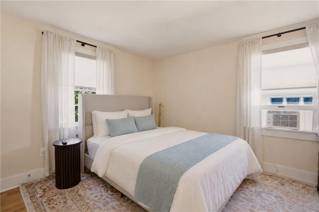 629 Thames Street Unit 2 Property Photo 10