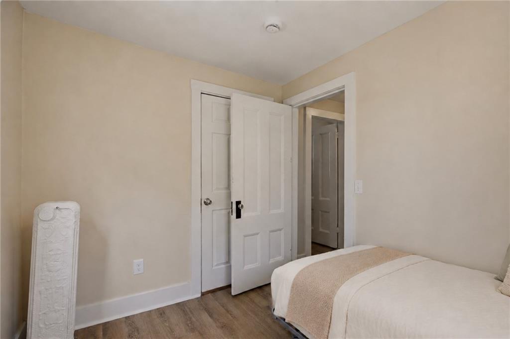 629 Thames Street Unit 2 Property Photo 15