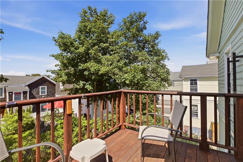 629 Thames Street Unit 2 Property Photo 18