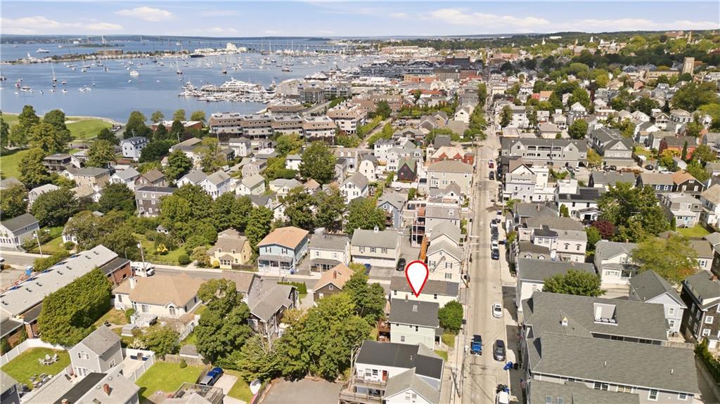 629 Thames Street Unit 2 Property Photo 25