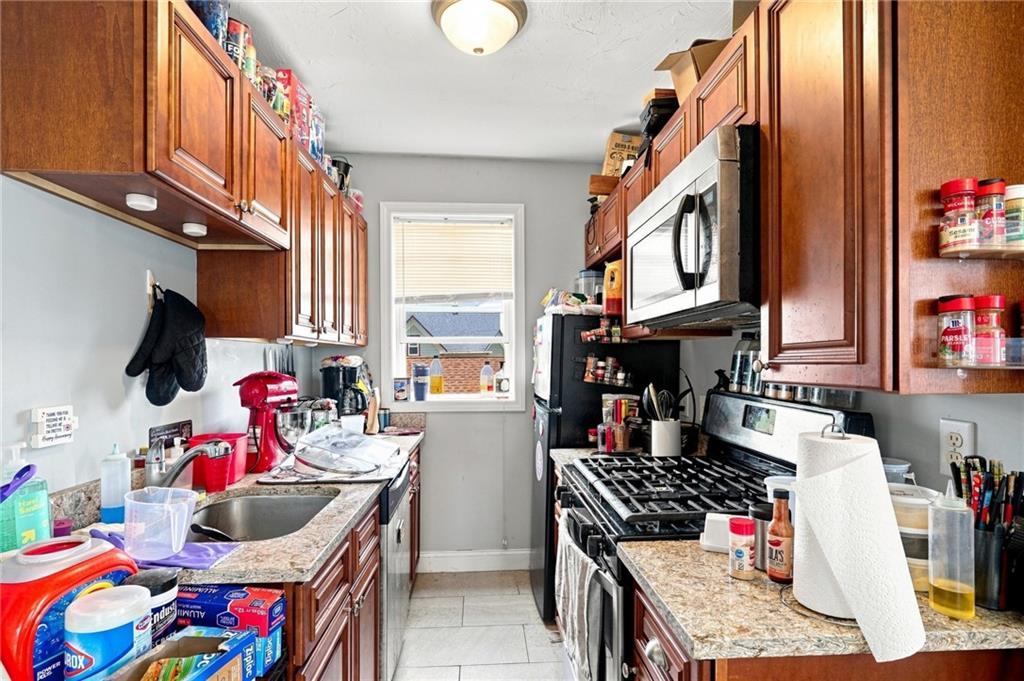 419 421 Orms Street Property Photo 9