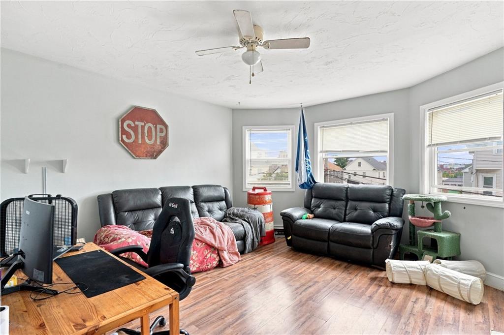 419 421 Orms Street Property Photo 28
