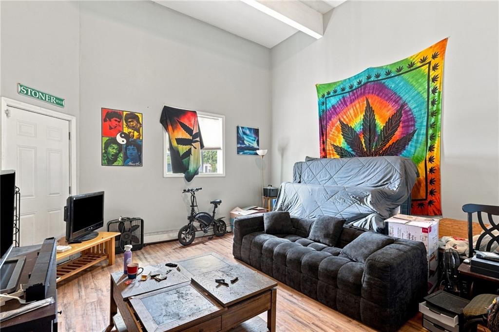 419 421 Orms Street Property Photo 37