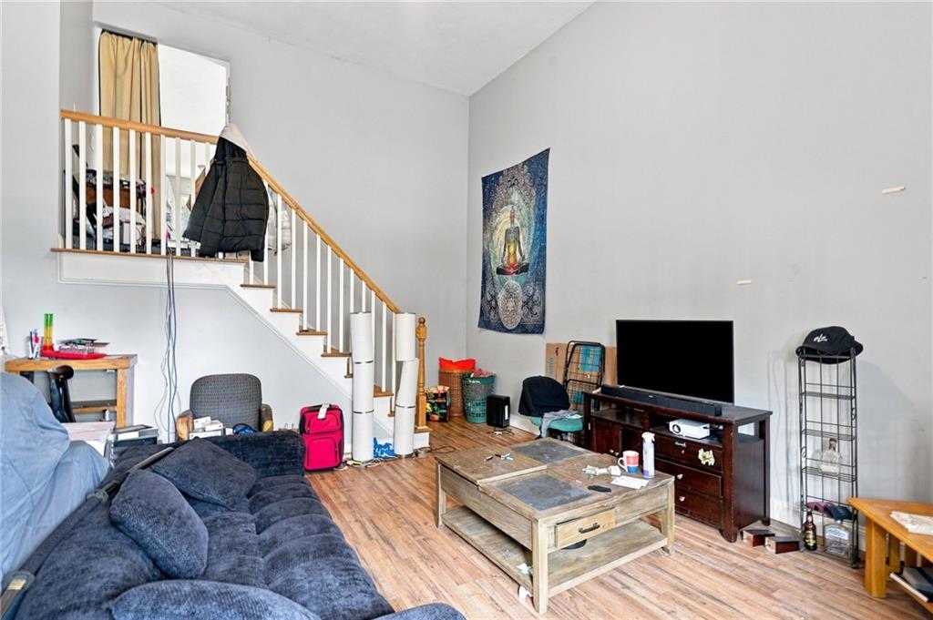 419 421 Orms Street Property Photo 39