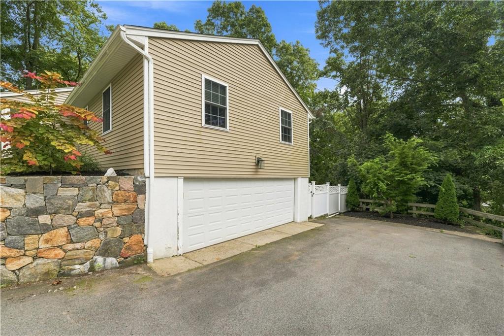 6 Marywood Lane Property Photo 35