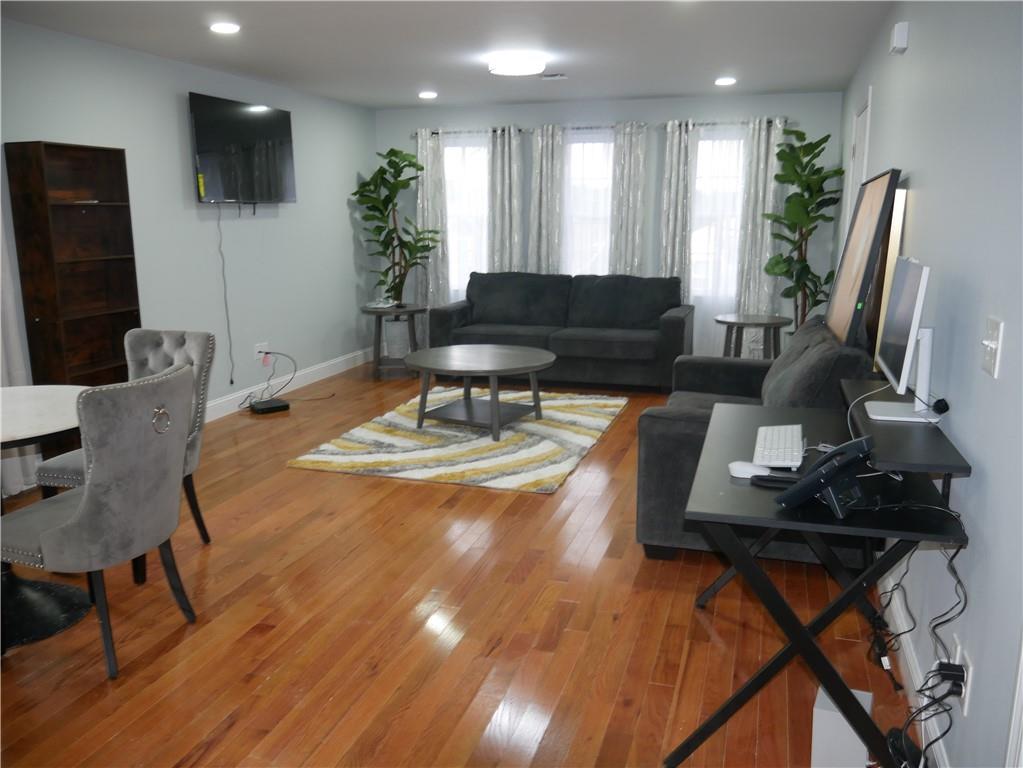 24 Hymer Street Unit 2 Property Photo 4