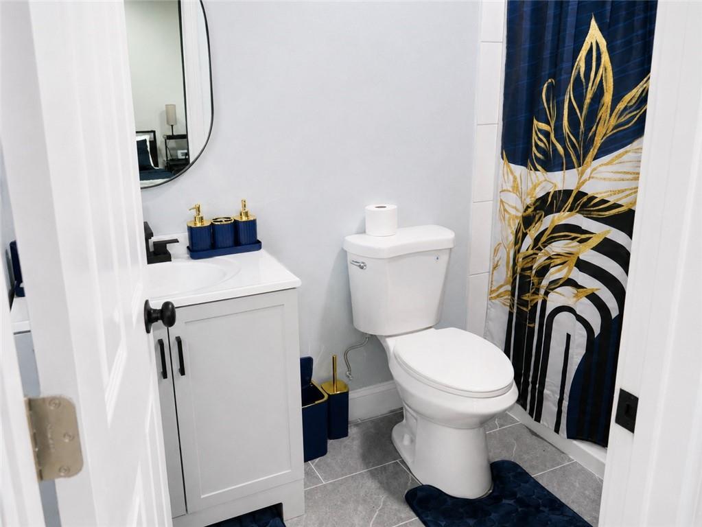 24 Hymer Street Unit 2 Property Photo 10