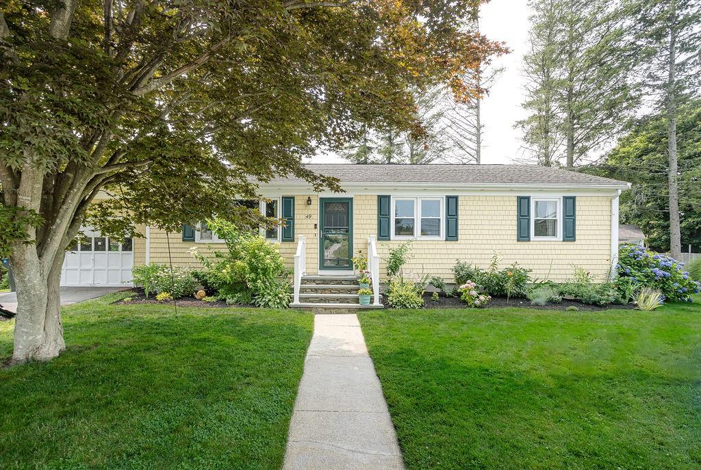 49 Evergreen Drive Property Photo 1