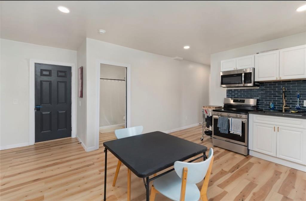 460 458 Smithfield Avenue Property Photo 22