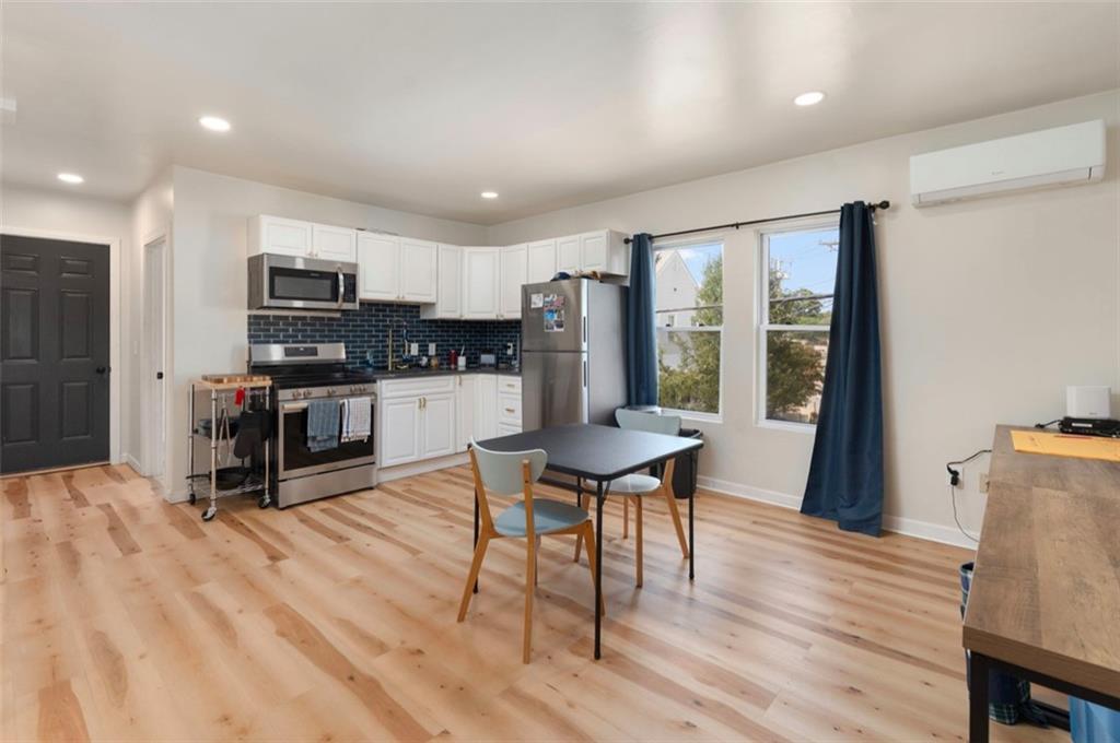 460 458 Smithfield Avenue Property Photo 23