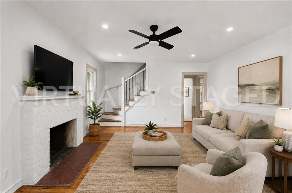 435 Auburn Street Property Photo 13