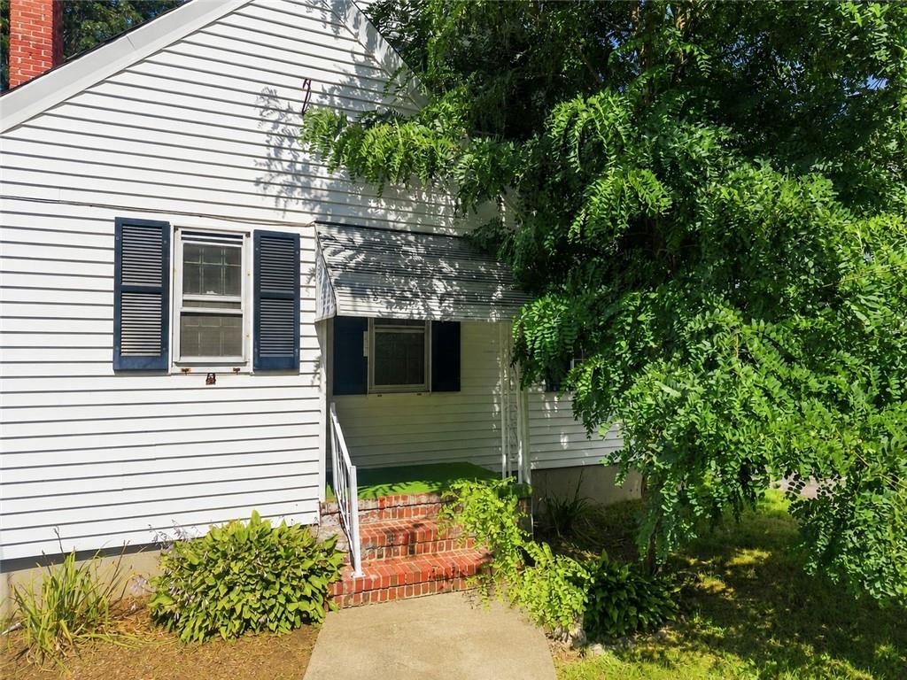 435 Auburn Street Property Photo 20