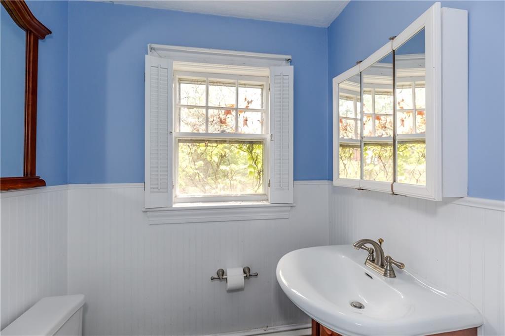 97 Floral Avenue Property Photo 14