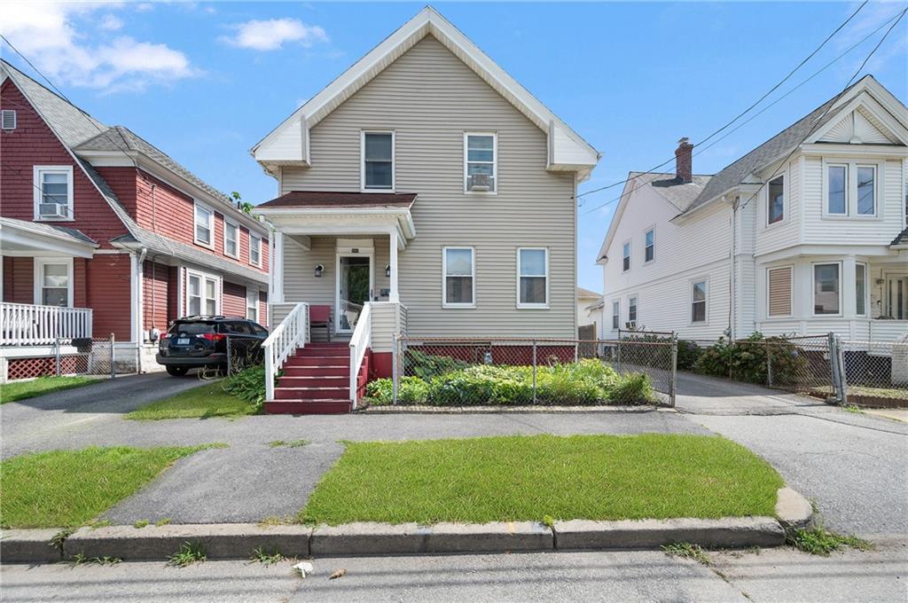 292 California Avenue Property Photo 2