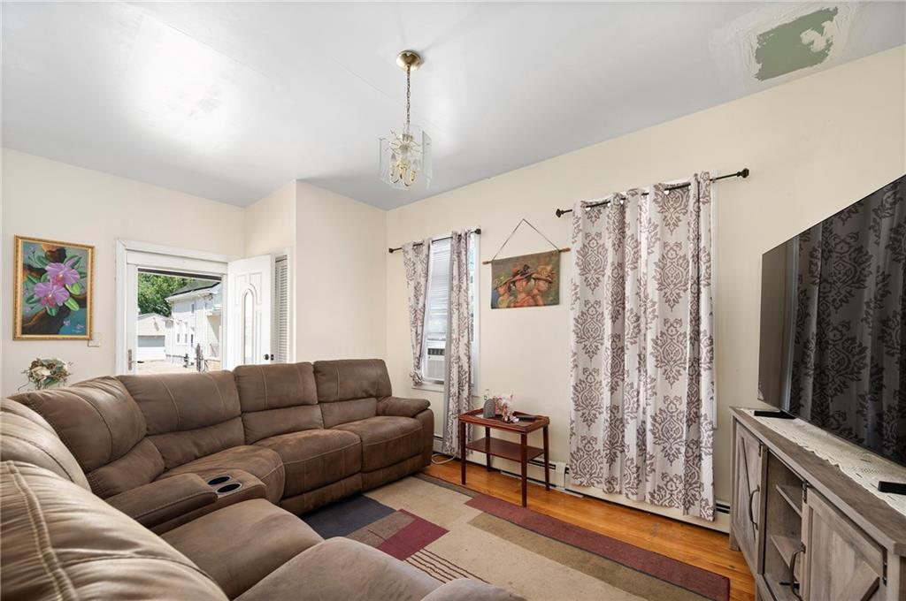292 California Avenue Property Photo 13