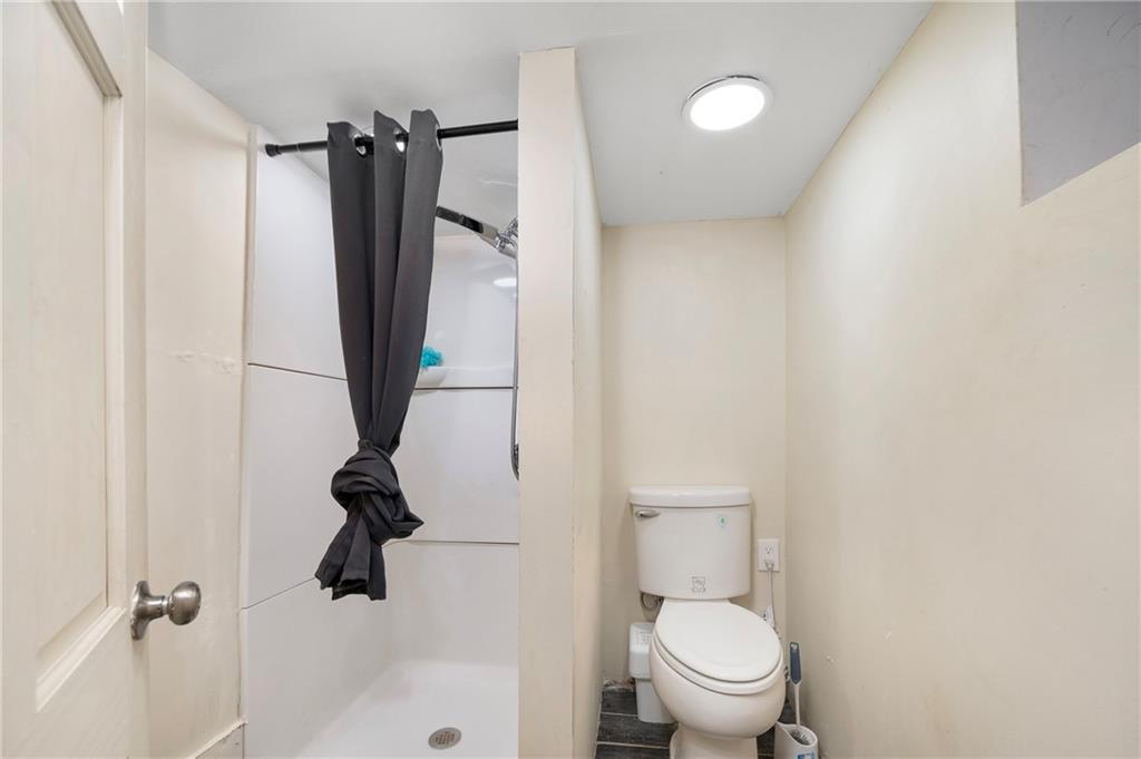 292 California Avenue Property Photo 30