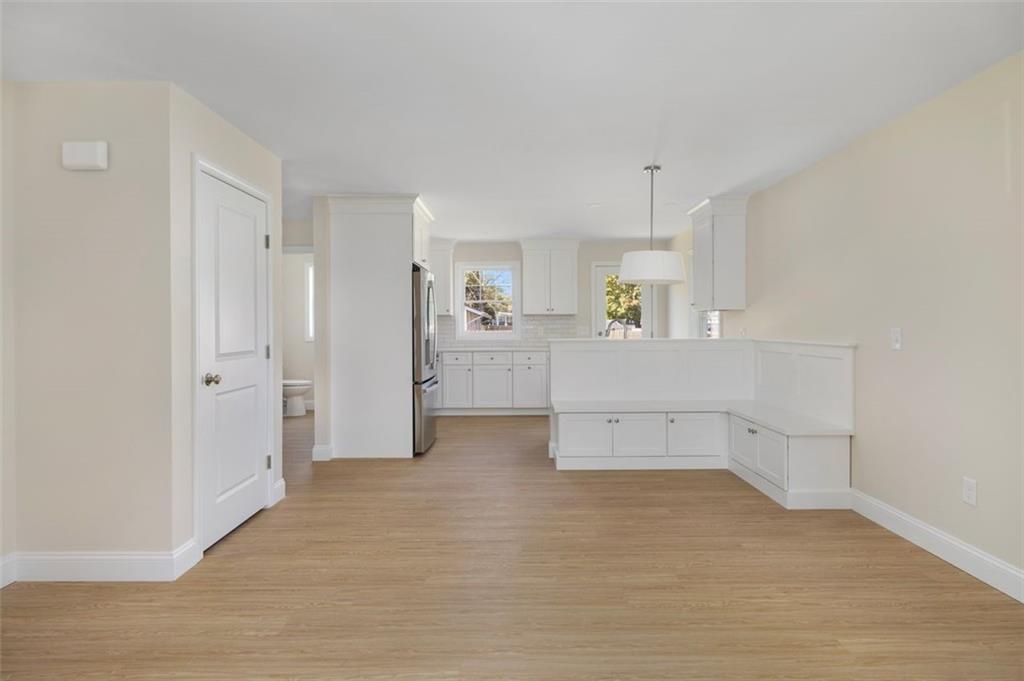 19 Wood Street Unit A Property Photo 3