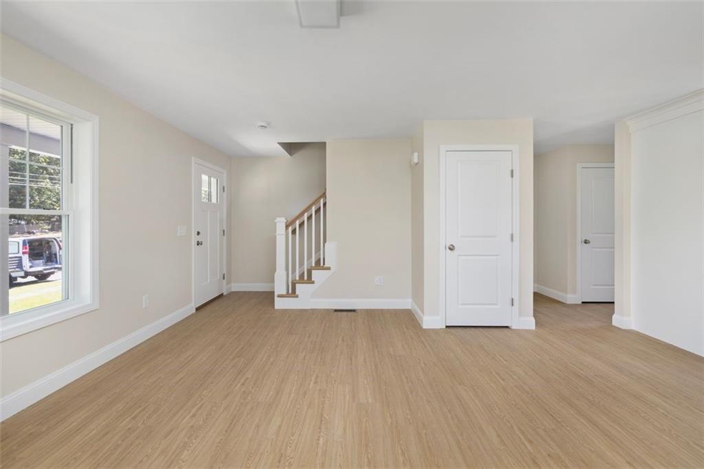 19 Wood Street Unit A Property Photo 5