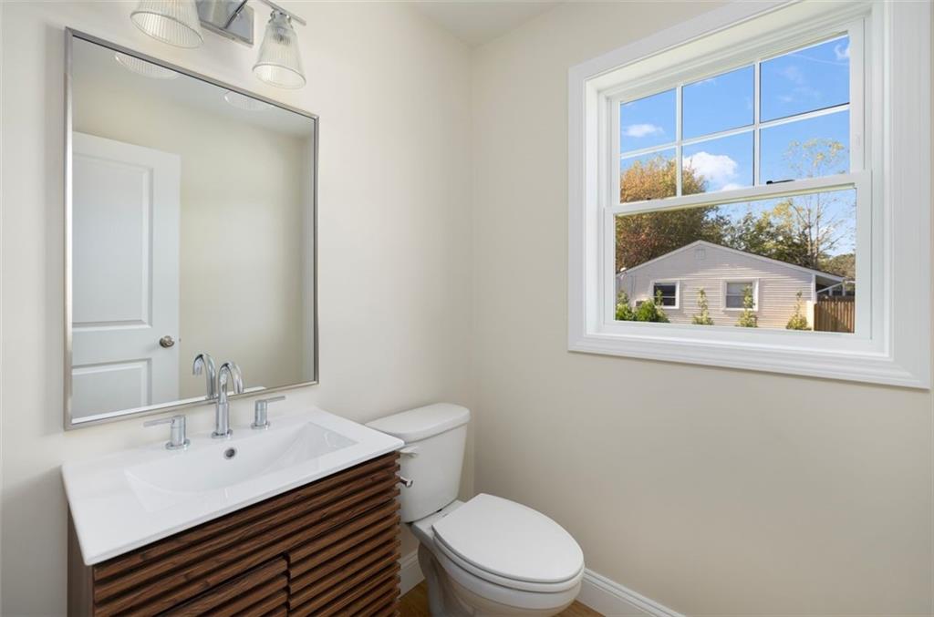 19 Wood Street Unit A Property Photo 13