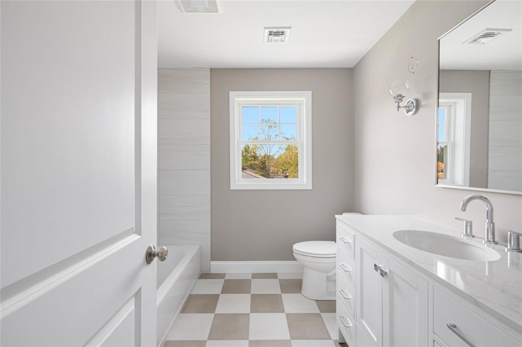 19 Wood Street Unit A Property Photo 34