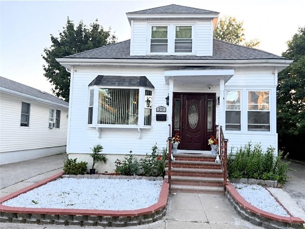 210 Lynch Street Property Photo 2